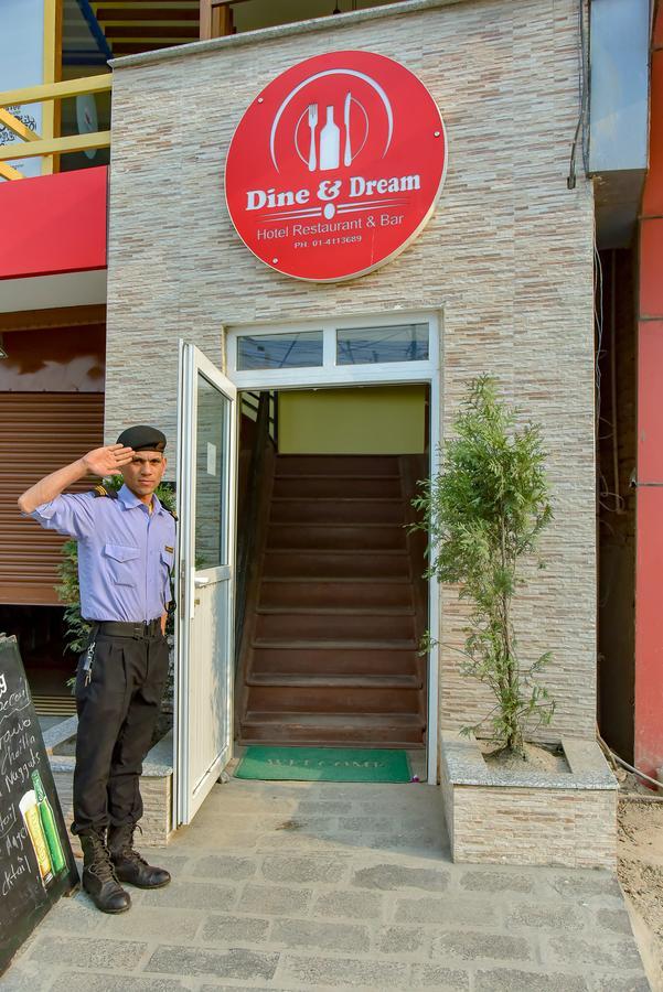 Hotel Dine & Dream Катманду Екстер'єр фото